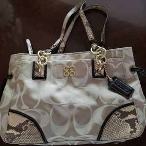 Coach purse